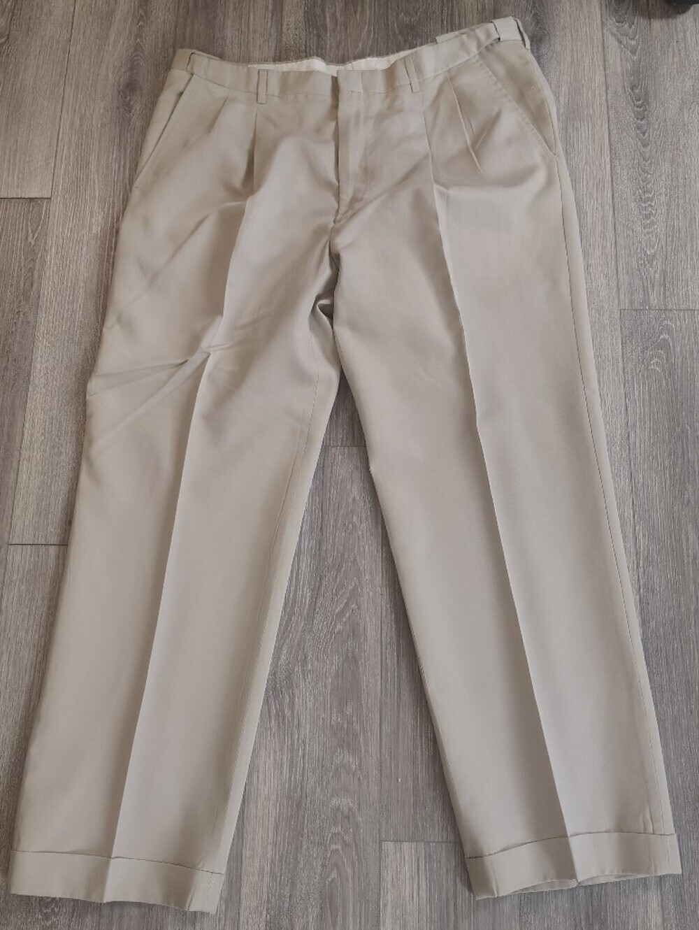 Haggar Men's Dress Pants 40 X 30 Tan Slacks